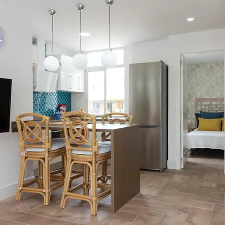 Homeforguest Atico Cecilia Con Vistas Al Mar En Cristianos Los Cristianos (Tenerife)