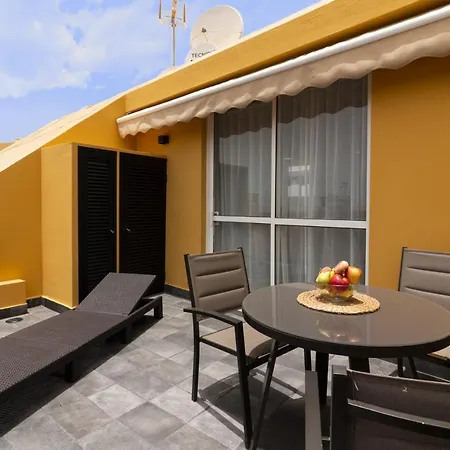 Homeforguest Atico Cecilia Con Vistas Al Mar En Cristianos *